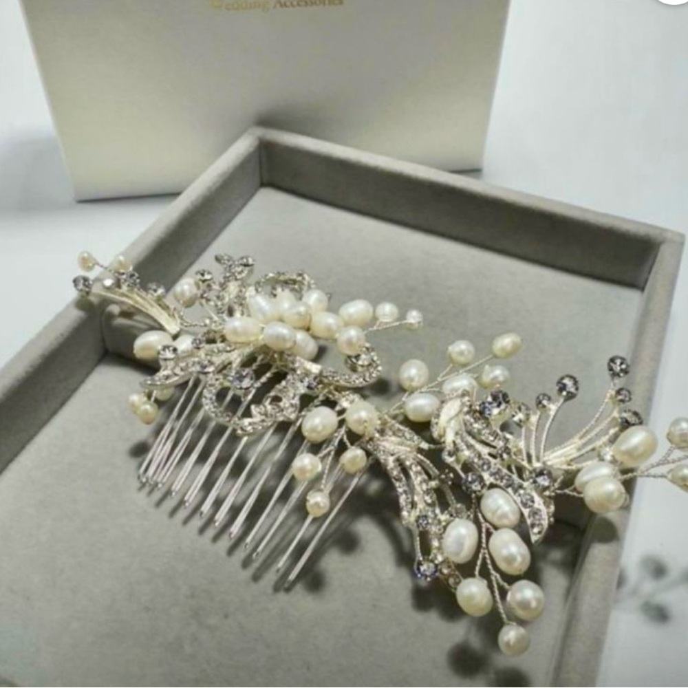 Stella bridal hair piece and earrings